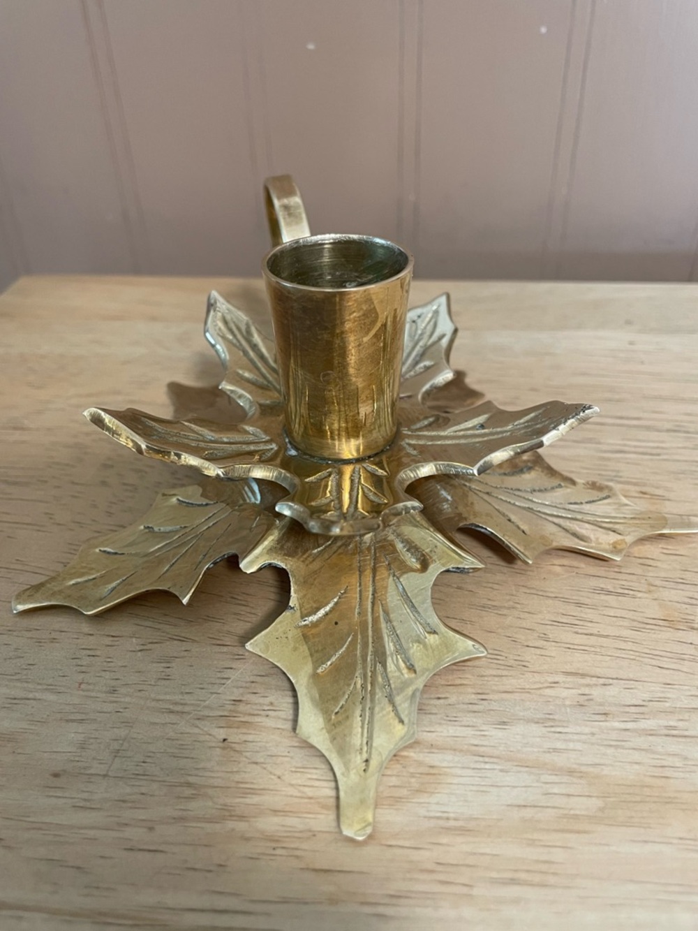 Collection of 4 solid brass taper candle holders, 2 stands, 1 leaf. I heart swan - Picture 8 of 12
